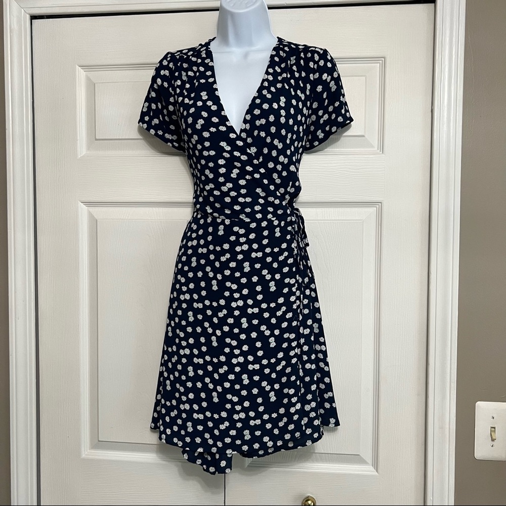 Women’s Floral print wrap dress navy
